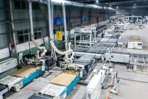 技术工人薪资破万 职业教育改革下的数字时代新机遇